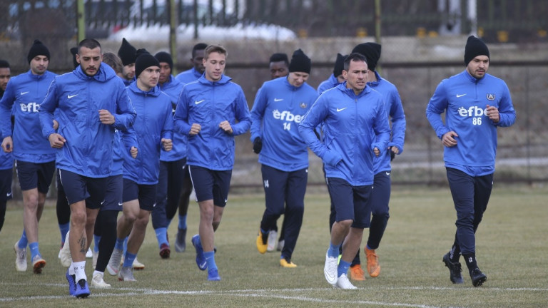 Левски проведе открита тренировка преди подновяването на Първа лига. В