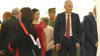 Не повече от 30 минути на ден ще носят маски учениците, успокоява Вълчев
