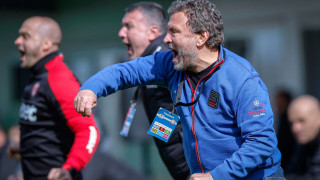 Бившият треньор на Левски Велислав Вуцов който е баща