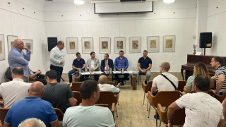 Министерство на земеделието ще подкрепя земеделските стопани отглеждащи розовите насаждения