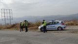 Спасители, полицаи, пожарникари и доброволци дирят младия мъж от Перник