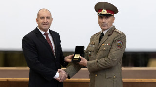 Румен Радев: Националната гвардейска част е символ на родолюбие