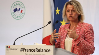 Франция обяви че планира постепенно да забрани фермите за норки