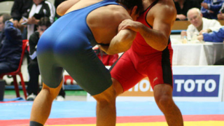 Армен Назарян загуби драматично на четвъртфиналите