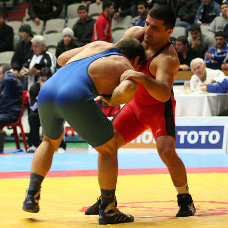 Армен Назарян загуби драматично на четвъртфиналите
