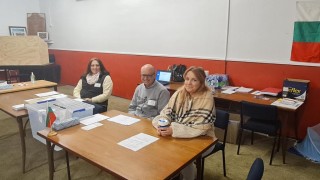 Точно в 22 00 часа българско време на 10 юли 7 00