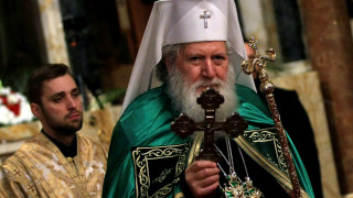 За повече радост и по-малко лекомислие през 2022 г. призова Патриарх Неофит
