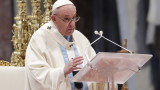  Папата анулира уговорките си поради припадък на болежка в коляното 
