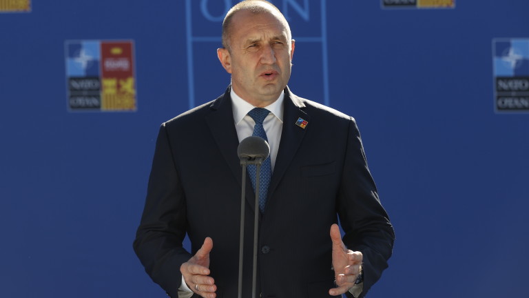 Радев връчва мандата на ПП за съставяне на правителство