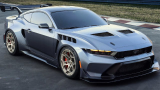 Ford Mustang винаги е бил синоним на красива и мощна кола по