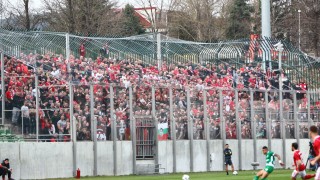 Феновете на ЦСКА изразиха своето мнение след вчерашното поражение от