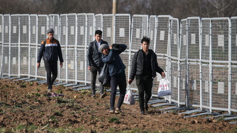 Експерт: България може да играе важна роля в преговорите за бежанците 