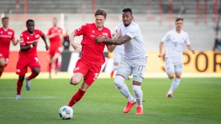 Унион Берлин 0 2 Байерн Мюнхен 84′ Перишич влиза