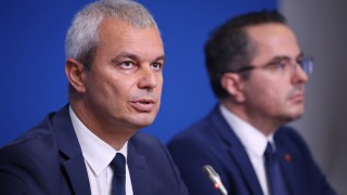 "Възраждане" иска нова Конституция