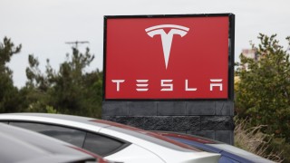 Акционерите в Tesla гласуваха 1 трилион долара за Илон Мъск