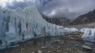 Напредъкът в сателитните технологии e разкрил че световните ледници съдържат