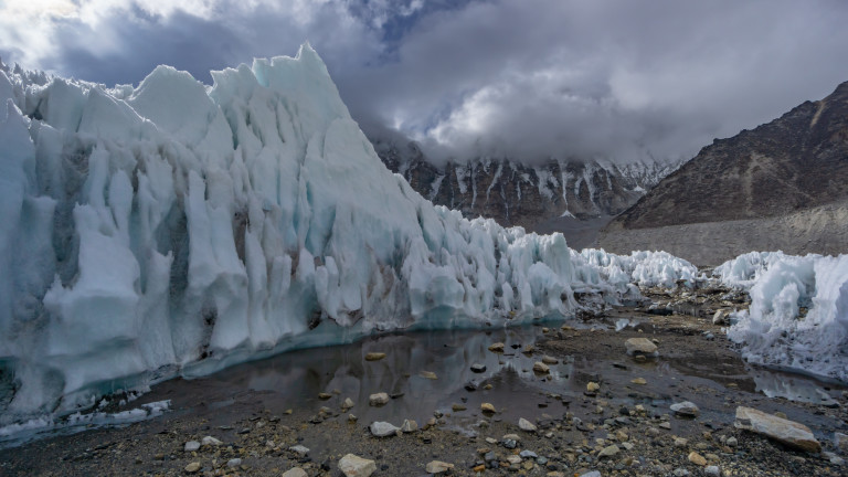 Напредъкът в сателитните технологии e разкрил, че световните ледници съдържат