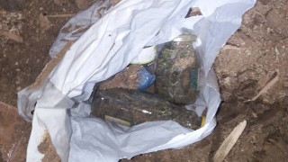 От с. Енина към Виена пътували буркани с марихуана