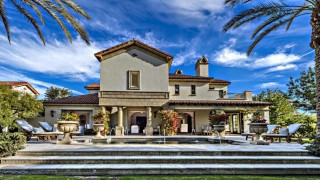 Актьорът Силвестър Сталоун продава къщата си в Ла Куинта Калифорния