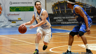 Черно море Тича победи Академик Бултекс 99 в двубой от VI