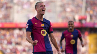 Футболистите на Барселона Дани Олмо и Пау Виктор ще могат