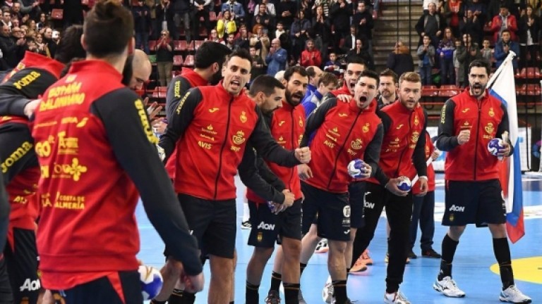 Испания победи Латвия на старта на Европейското по хандбал