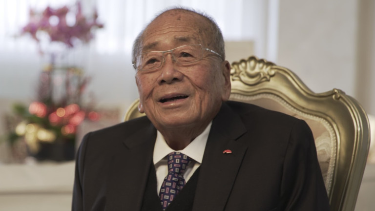 Почина един от най-възрастните милиардери в света - Краля на соевия сос от Хонконг