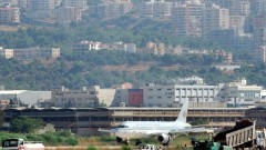 "Хизбула" имала секретен оръжеен склад на летището в Бейрут