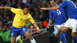 Робиньо защити Кака