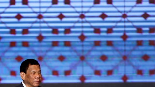Президентът на Филипините Родриго Дутерте заплаши опонентите си със затвор