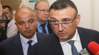 Маринов иска регламент за тротинетките