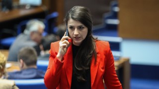 Информационният поток от прокуратурата към определени жълти медии не е