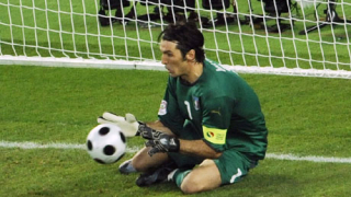 Буфон: Надявам се да се срещна с Нойер на финала