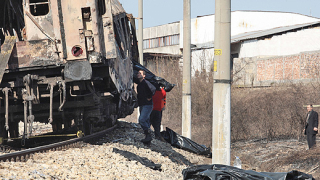 Молебен за оцелелите от влака отслужват в Добрич