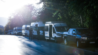 Футболни фенове започнаха да се събират около Националния стадион Васил