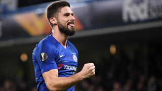 Нападателят на Челси Оливие Жиру е сред трансферните цели на