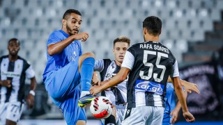 Нападателят на Левски Билал Бари все още чака дата