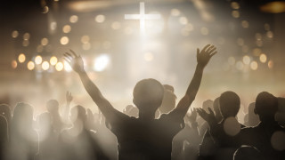 Човек да бъде обявен за светец това не е