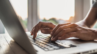 Изцяло собствен софтуер и собствен хардуер на всички устройства