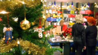Германците харчат по-малко за подаръци по Коледа тази година