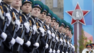 Световната разделителна линия сега минава през Москва пише политическият анализатор