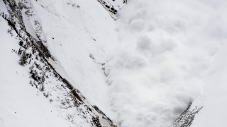 Лавина в Австрия затрупа скиори