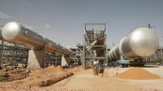 Преувеличава ли умишлено Саудитска Арабия запасите и добива си на петрол?