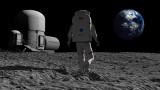  Луната, астронавтите и най-странните движимости, които са оставили там 
