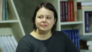 Търсят финансиране за горещия телефон SafeNet