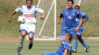 Левски праща двама в Каварна