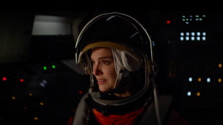 Признаваме че първото което ни привлече беше заглавието взето назаем