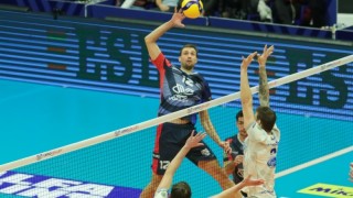 Бившият капитан на националния отбор на България Виктор Йосифов и неговият Веро