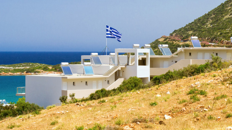 Над 1 милион собственици на имоти в Гърция няма да плащат данък за тях, включително българи