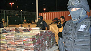 23.5 тона кокаин заловиха на мексиканско пристанище